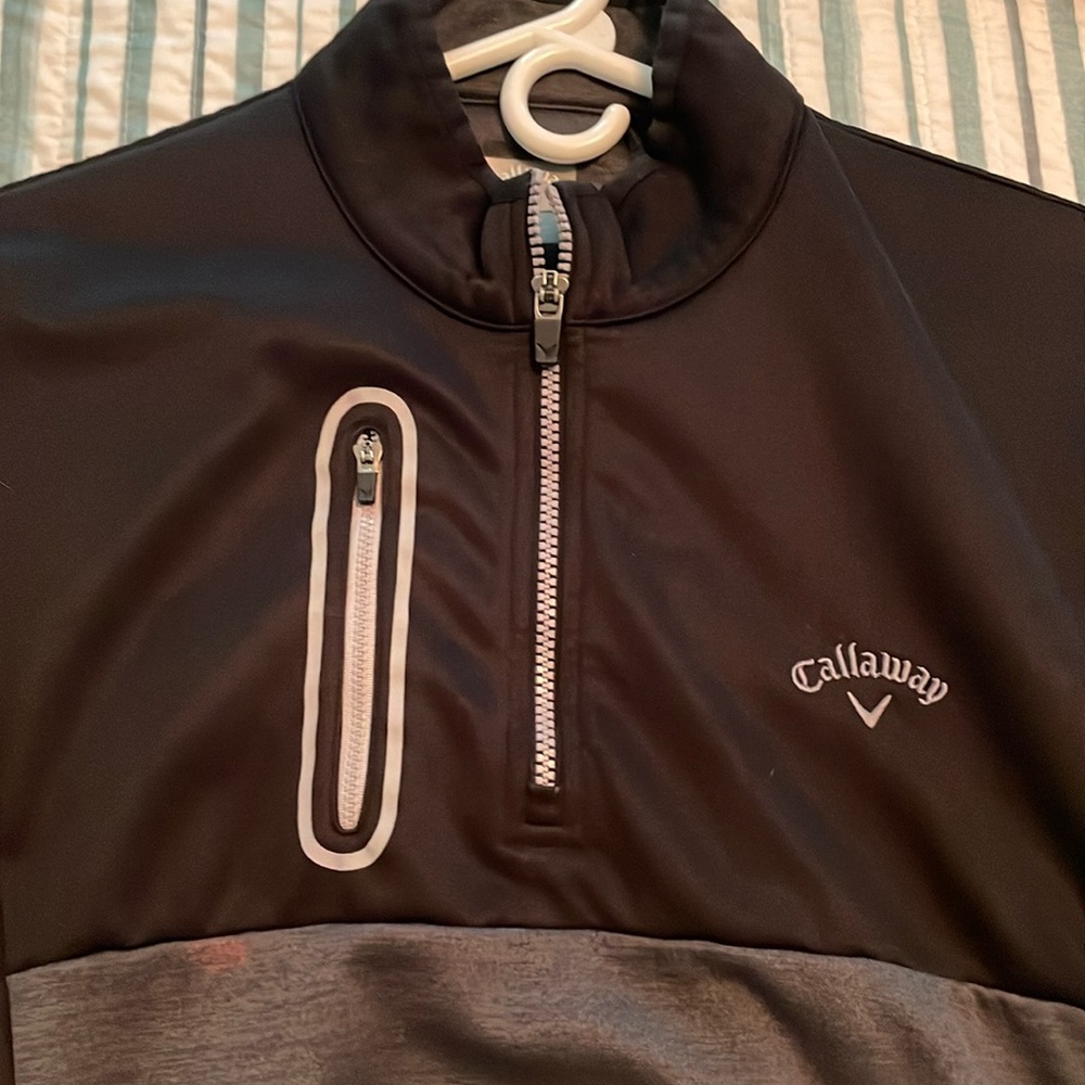 Callaway Golf 1/4 Zip Pullover. Size medium. Fleece lining. Great for cold golf